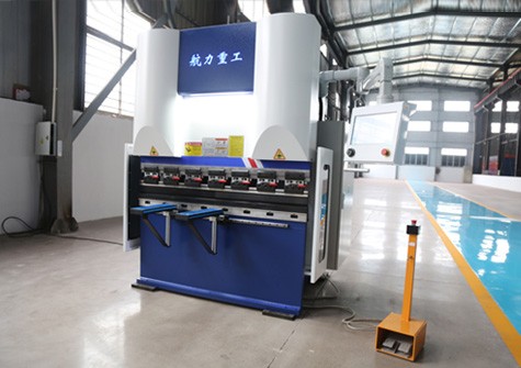 HLCNC-40/1600純電伺服數(shù)控折彎機(jī)（Y1.Y2.X.Z1.Z2 .R）